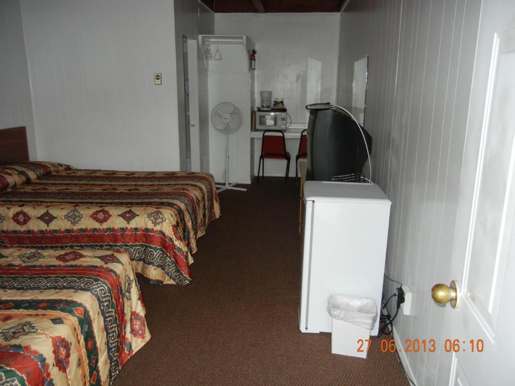 Pleasant View Motel Summerland Ruang foto
