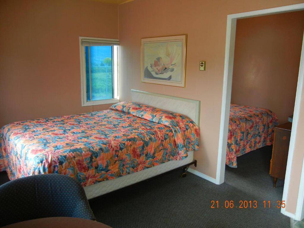 Pleasant View Motel Summerland Ruang foto